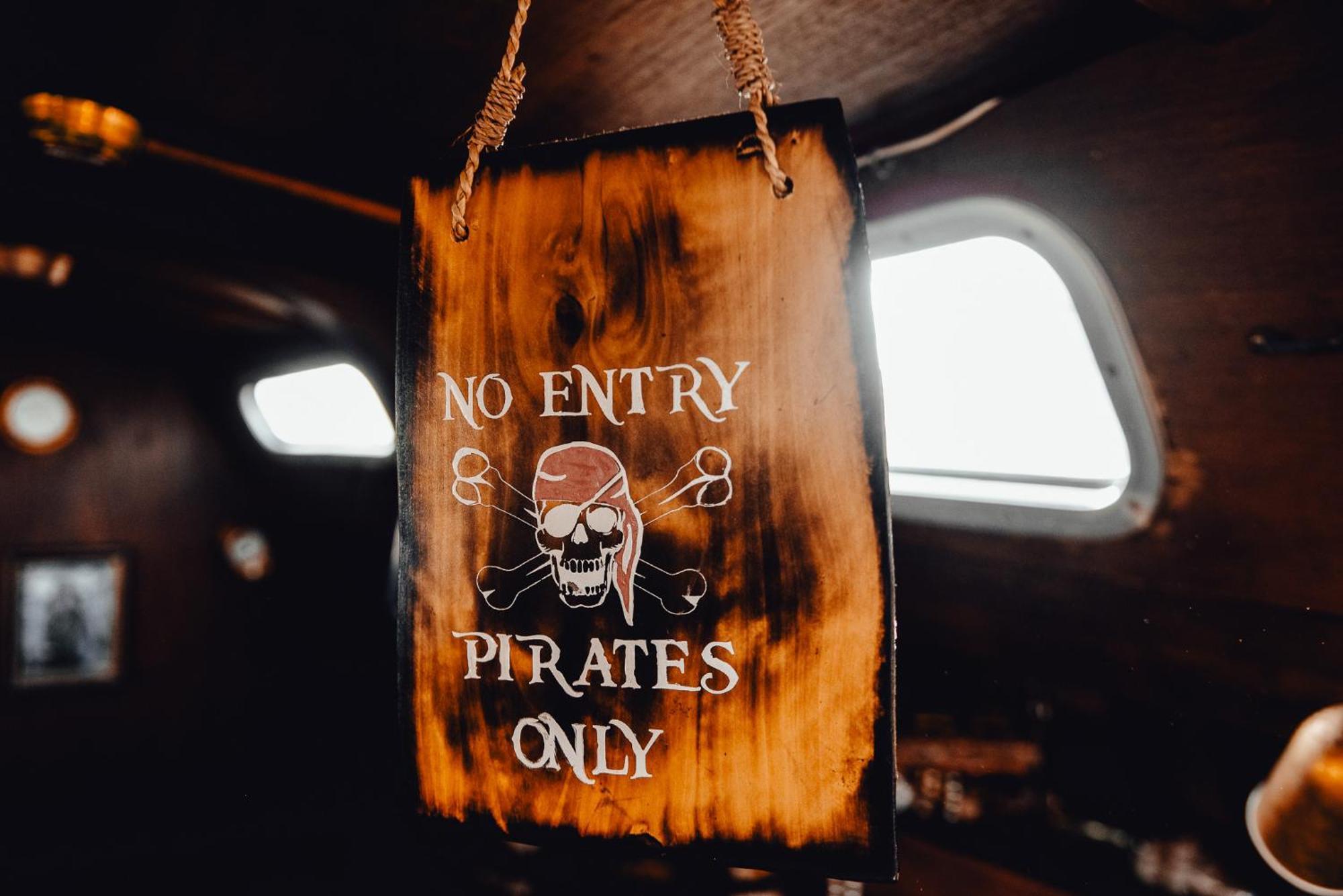 The Captains Locker - 30Ft Yacht 圣米格尔德阿沃纳 外观 照片