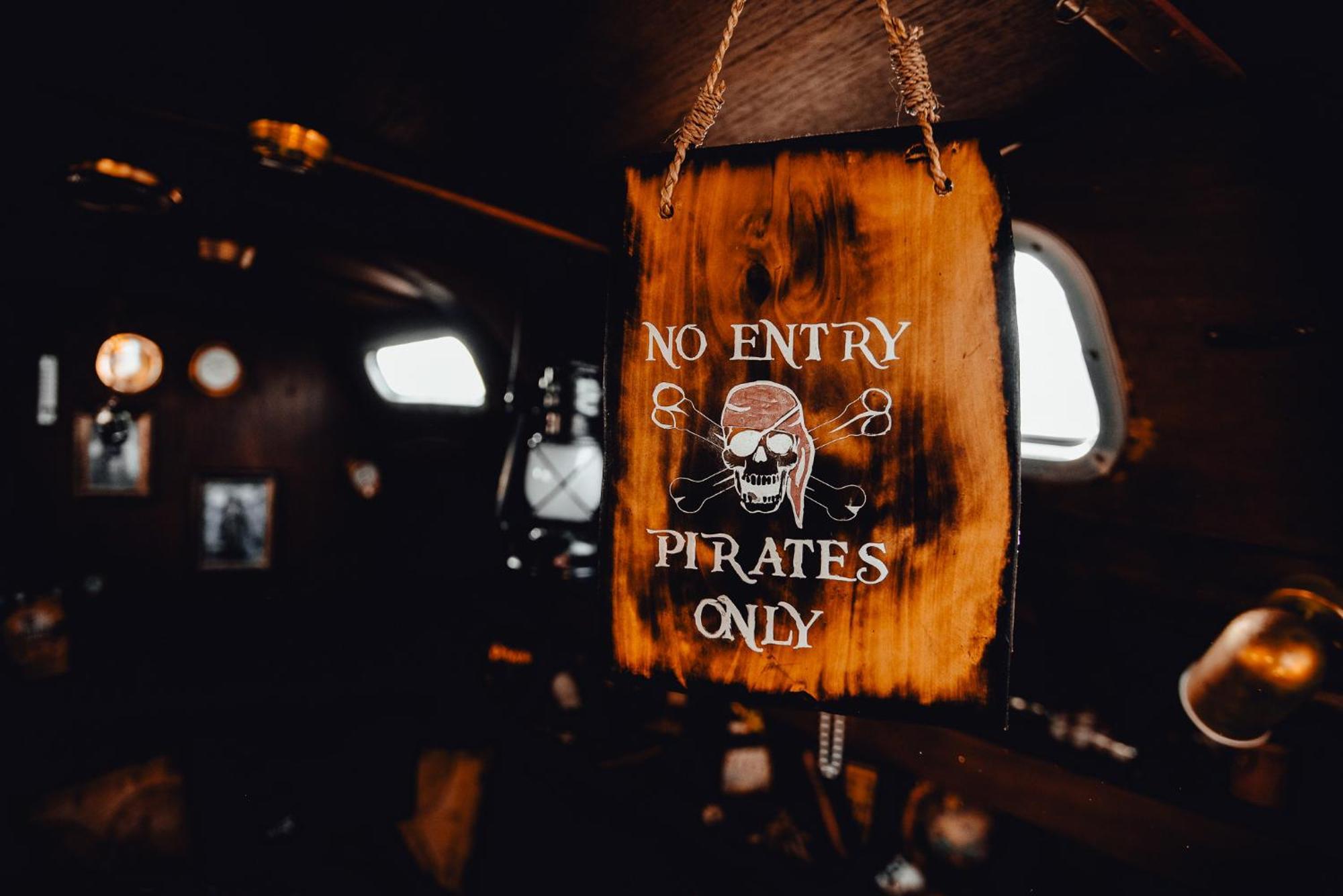 The Captains Locker - 30Ft Yacht 圣米格尔德阿沃纳 外观 照片